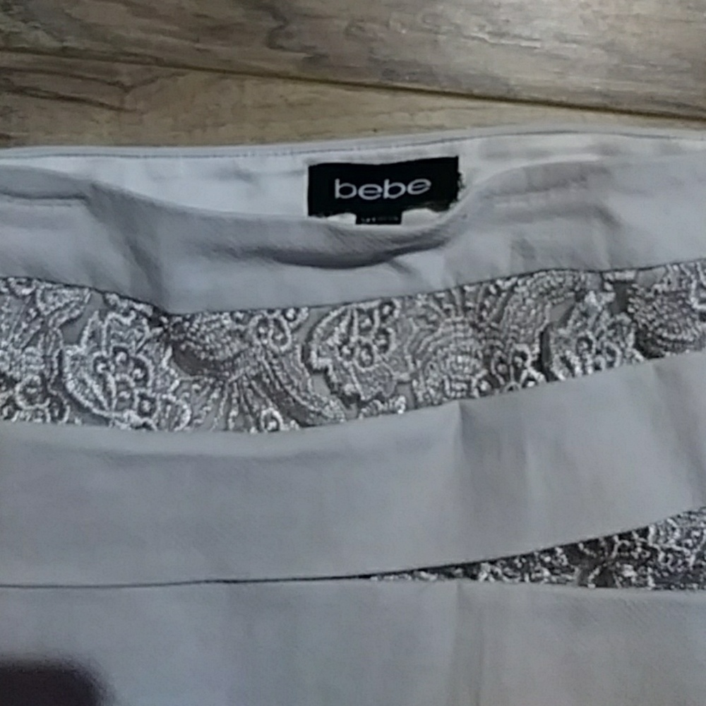 Bebe skirt sz 2 like new worn 1x